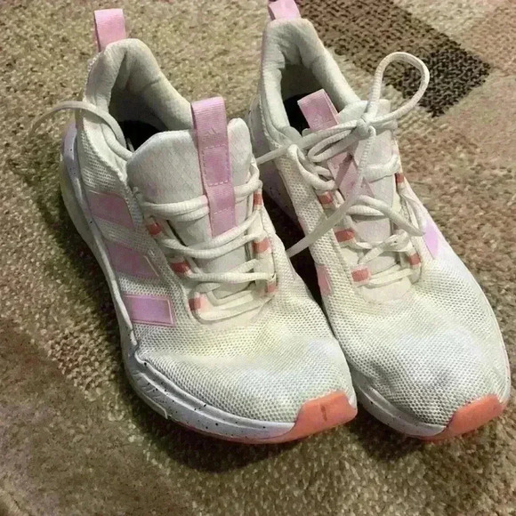 Adidas  Sneakers EUC - Picture 2 of 7